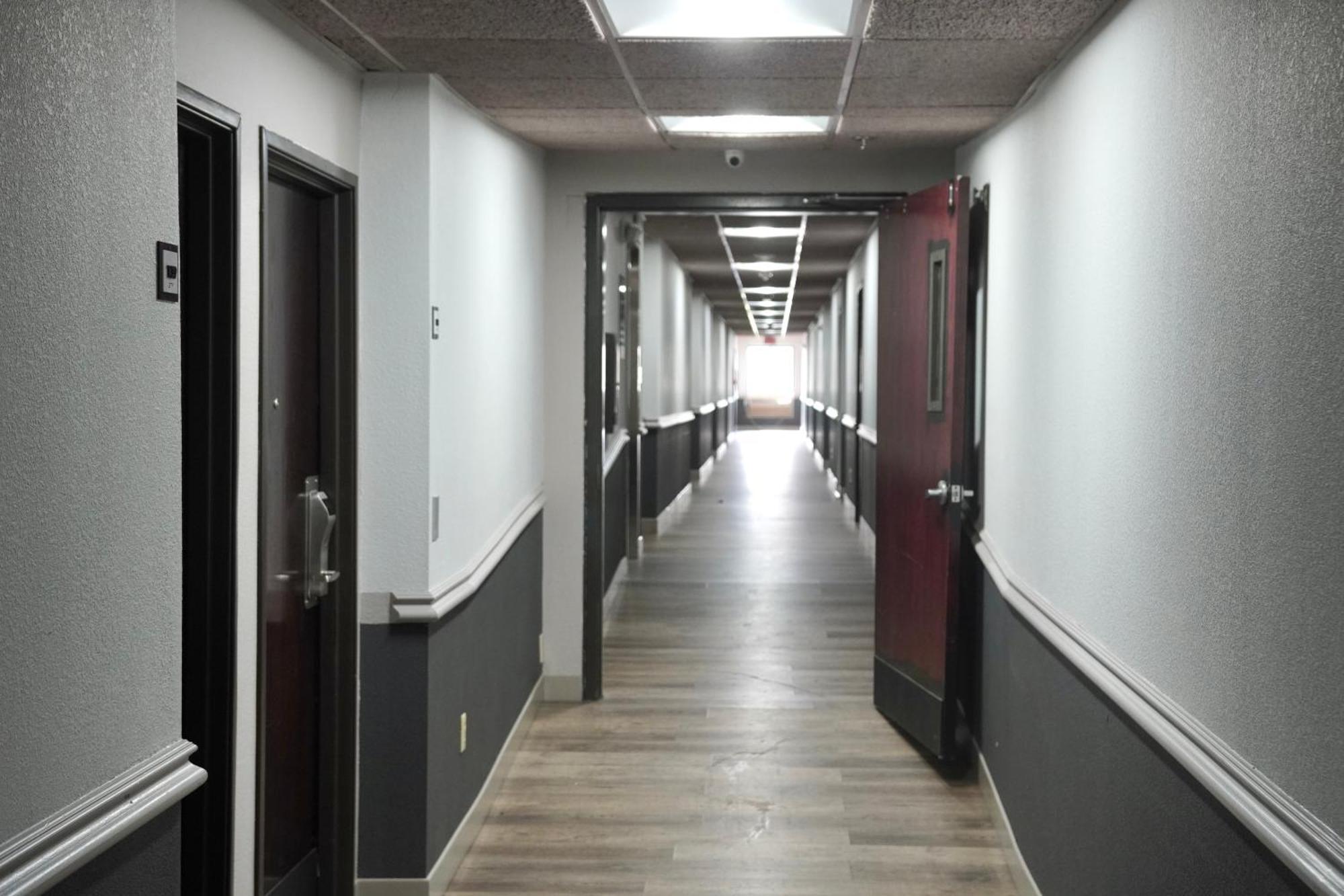 American Inn & Suites Waterford Luaran gambar