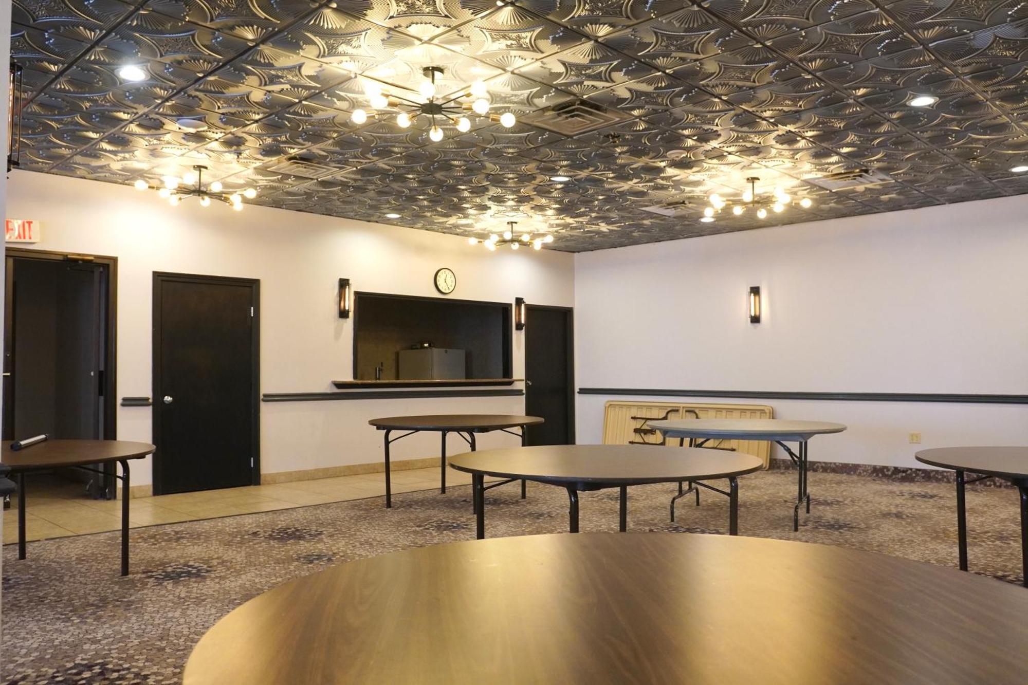 American Inn & Suites Waterford Luaran gambar